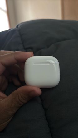 Apple AirPods 4