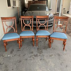 4 Sillas 🪑 Turquesas Recién Tapizadas Casi Nuevas 