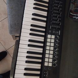 Novation Midi Keyboard Controller 