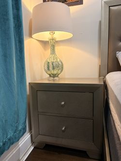 Modern Bedside Nightstand with Drawer