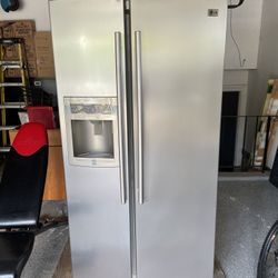 Refrigerator For Sale $ 400 Obo 