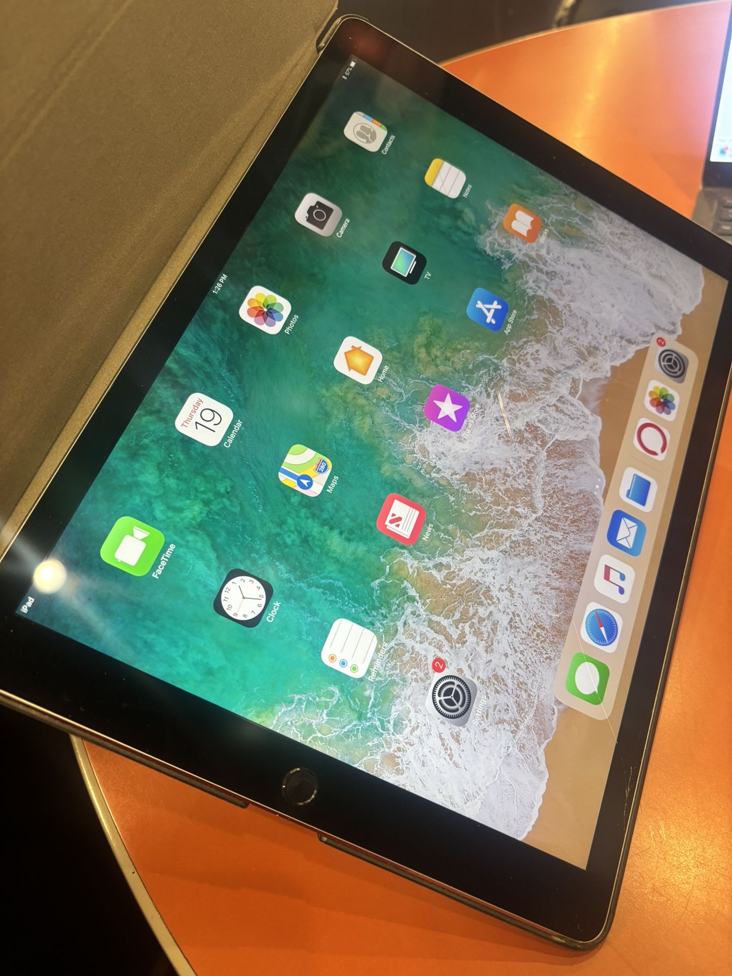 Apple IPAD Pro 1st Gen 11 Inch 256 Gb Unlocked