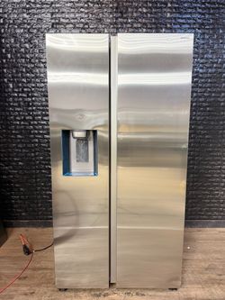 SAMSUNG SIDE BY SIDE REFRIGERATOR w/WARRANTY! R3668A