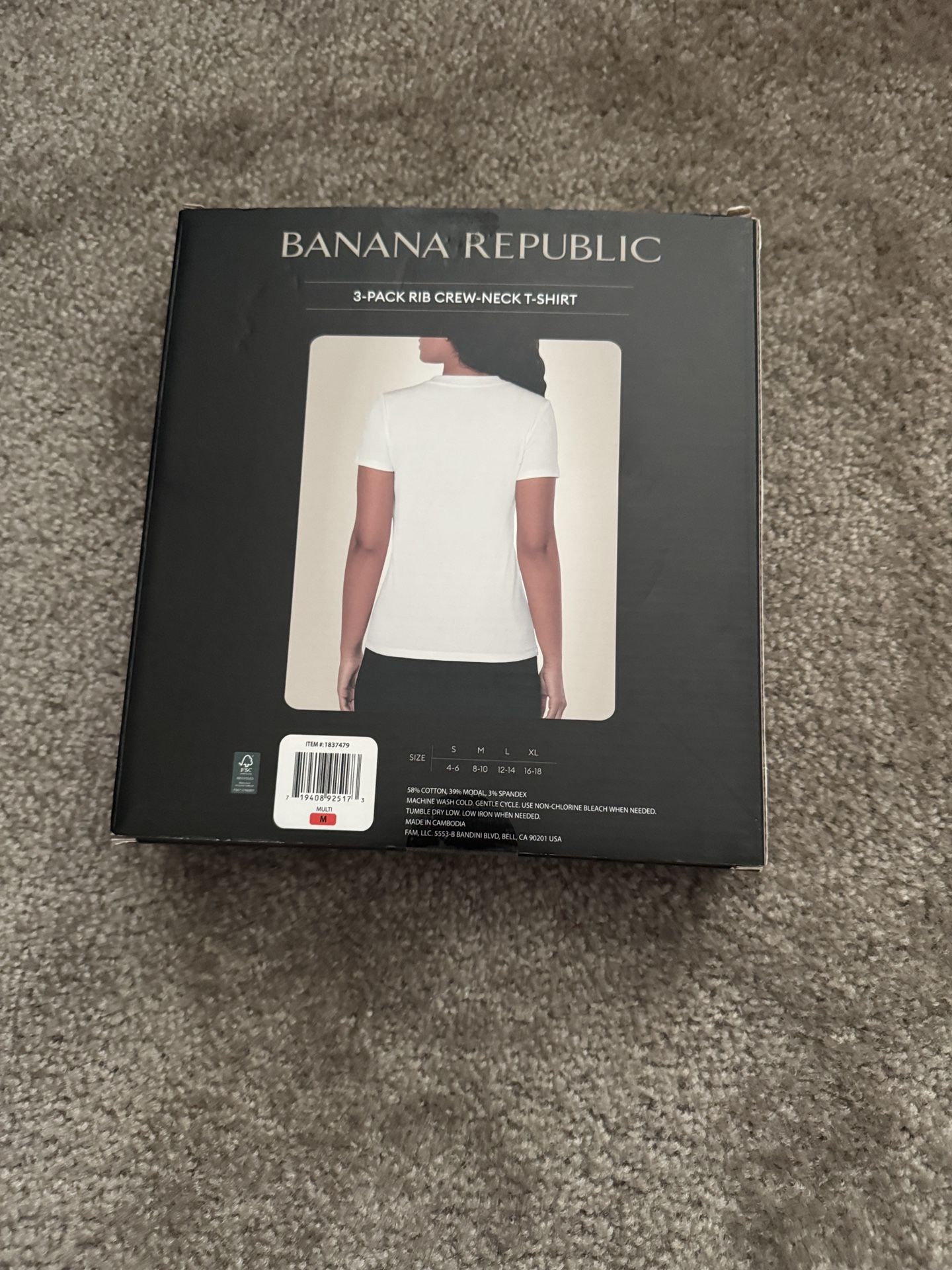 BANANA REPUBLIC