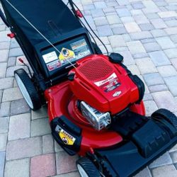 TROY-BILT TB230  SELF-PROPELLED LAWN MOWER