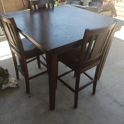 Table dinner 4 chairs