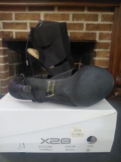 X2B shoes heels