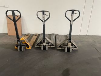 Pallet jacks