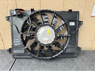 2022 2023 2024 HYUNDAI IONIQ 5 RADIATOR COOLING FAN ASSEMBLY OEM USED