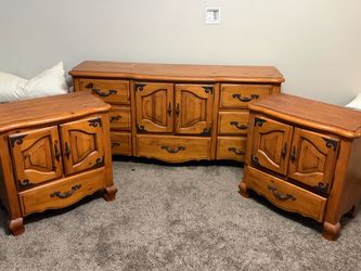 Rustic 3-Piece Bedroom Furniture Set