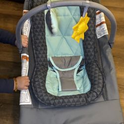 Summer Infant 2-in-1 Bouncer & Rocker Duo (Gray and Teal) Convenient and Portable Rocker and Bouncer