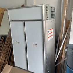 GE MONOGRAM 36” INCH PANEL READY BOTTOM FREEZER 