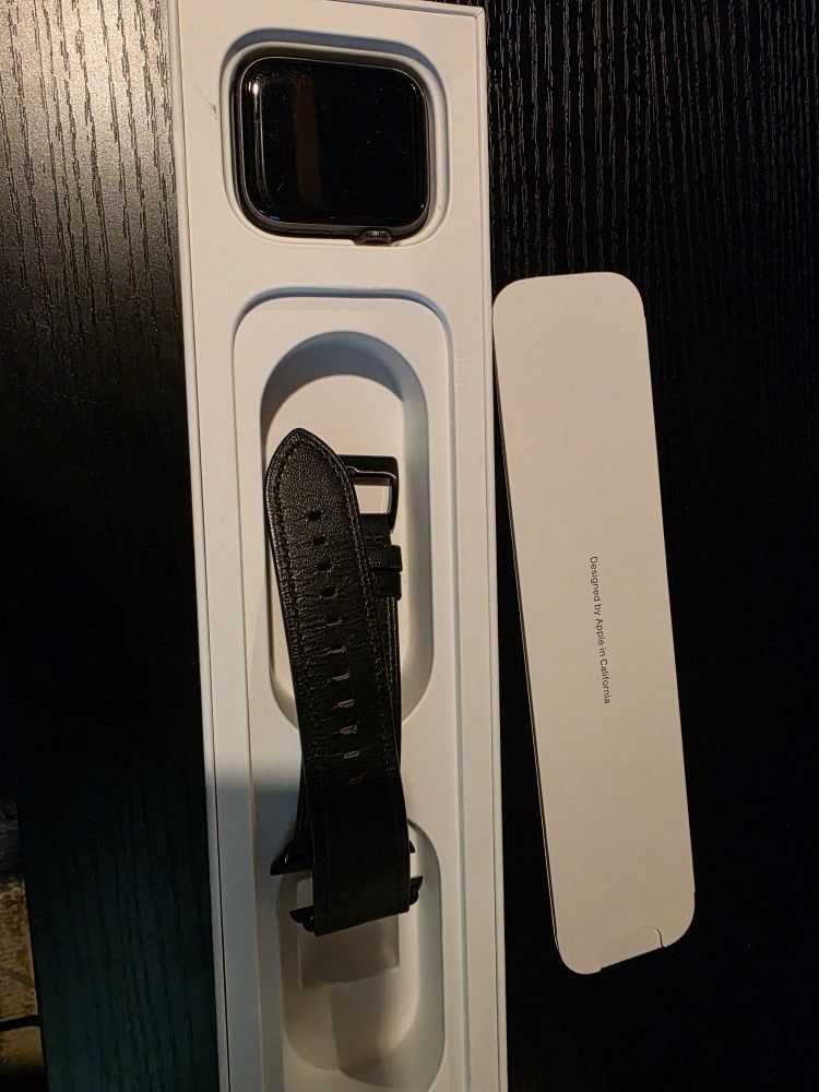 Apple Watch Series 5 44mm 