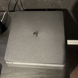 PS4 Slim