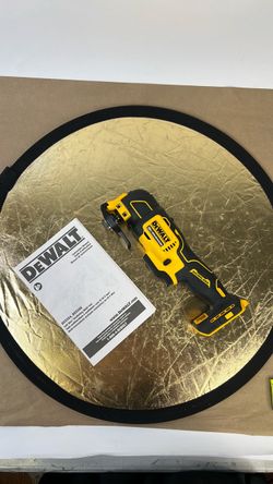 Barely Used DeWALT Atomic Multi Tool (DCS354) no blade, no battery