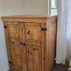 Dresser And Chester Drawer