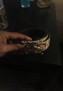 Burberry belt