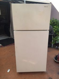 Refrigerator