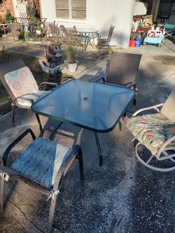 Outdoor table and chairs