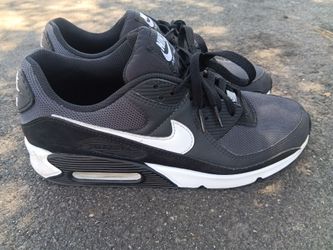 Nike Air Max 90 Men’s – Black/Gray – Used, Good Condition