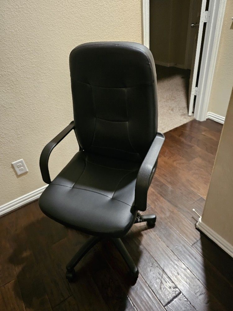 Brand NEW Office Chair