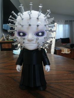 Pinhead Hellraiser Vinyl Figure