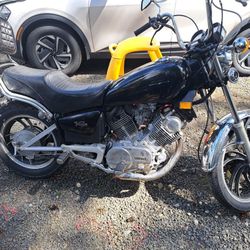 Yamaha XV750 Virago 