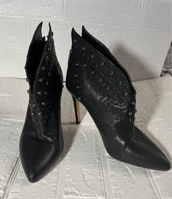 Vince Camuto black leather ankle boots size 8 studded