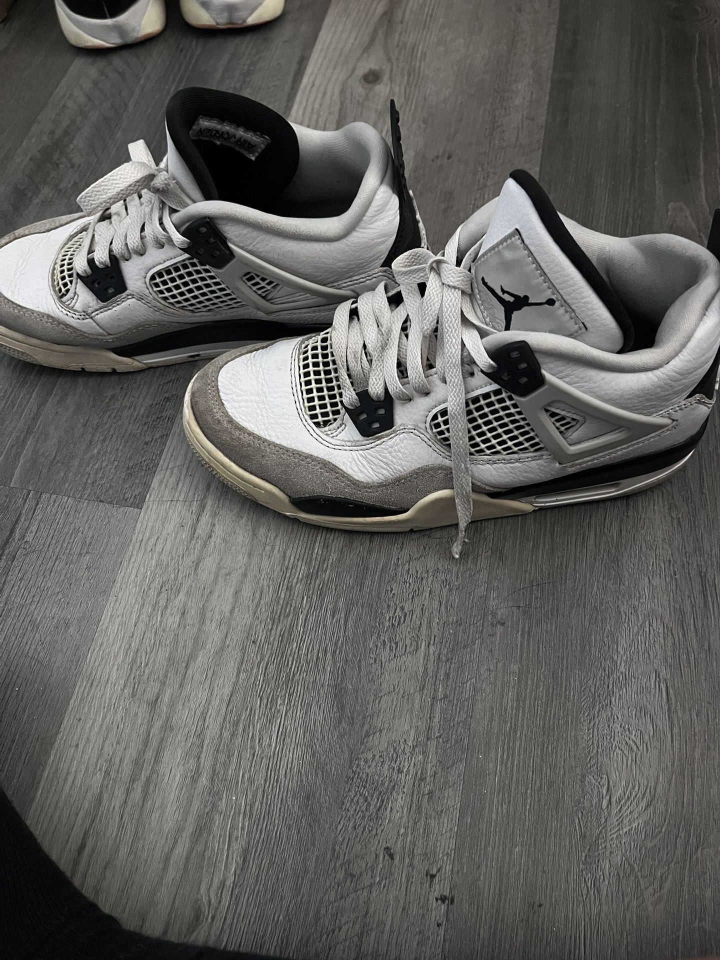 Jordan 4 Retros Military Black