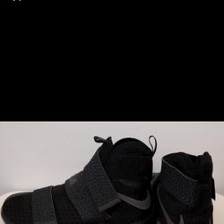 Size 10.5 - Nike LeBron Soldier 10 SFG Black Gum