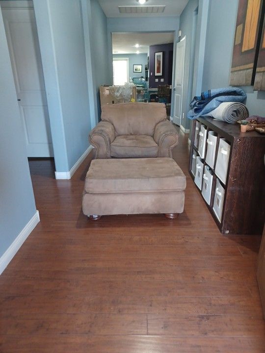 Lounge Chair & Ottoman-$29.00 or Best Offer