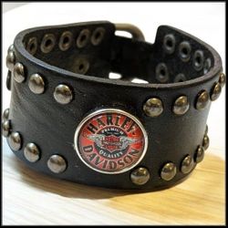 Studded Leather HARLEY DAVIDSON MOTORCYCLES Bar & Shield Snap Bracelet 