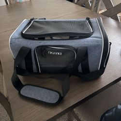 Pet Carrier Airline Approved