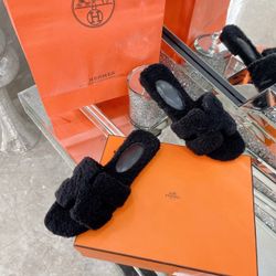 Fluffy Hermes Sandals
