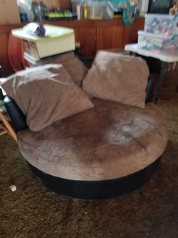 Round sofa