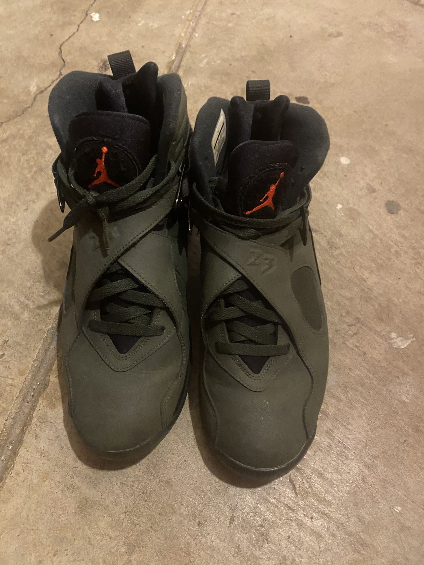 Air Jordan 8 “Bred”