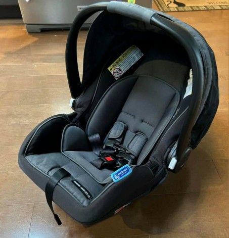 Graco Baby Carseat