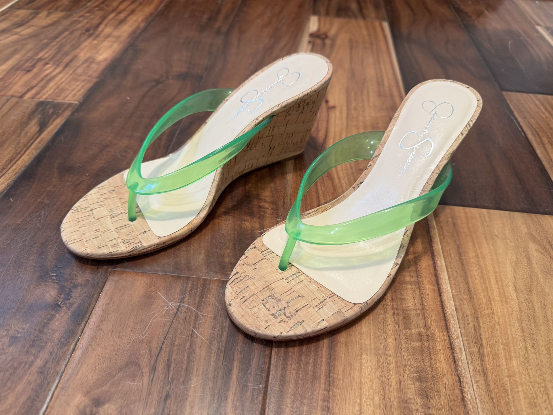 NEW Jessica Simpson Green Transparent Wedge Sandals β Size 8.5M