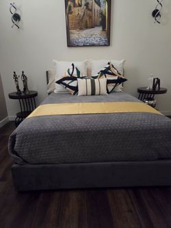 FULL SIZE BED FRAME