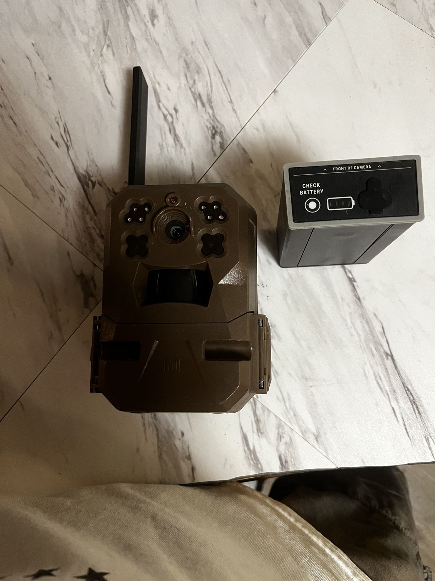 Game Camera With Battery Pack