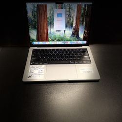 MacBook Pro 14” M1 Pro 2021 16GB RAM 512GB SSD Space Gray