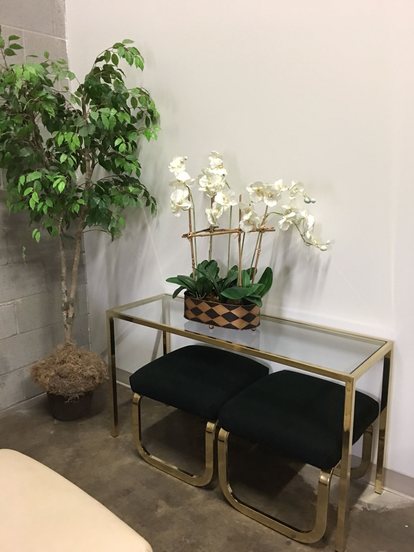 Console table and stools