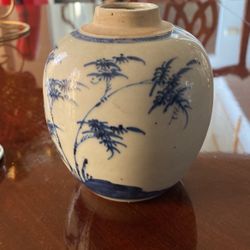 Chinese Antique Blue And White Kangxi Period