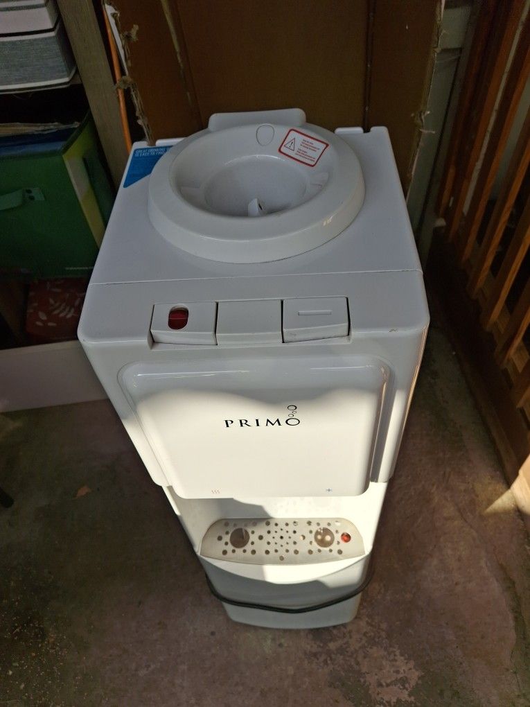 Water Dispenser