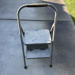 2 Step stools 