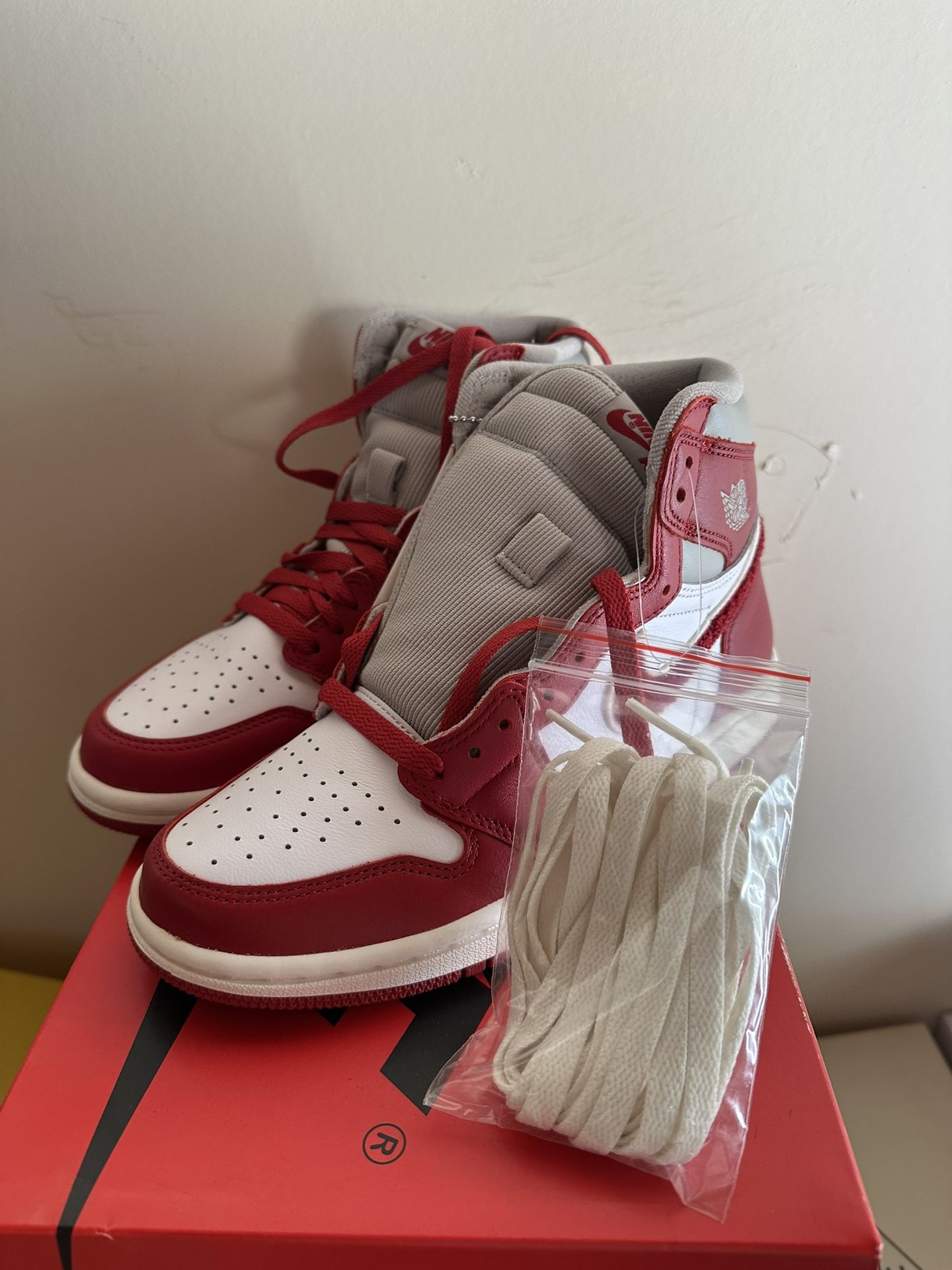 Jordan 1 Retro High Woman