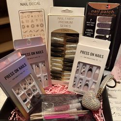 Black And White Beauty Box