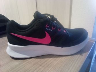 Nike Flywire Running Sneakers Black Pink