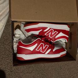 New Balances Womens Shoes 