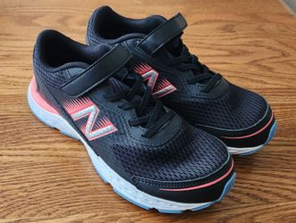 New Balance running shoes, size 3 Wm